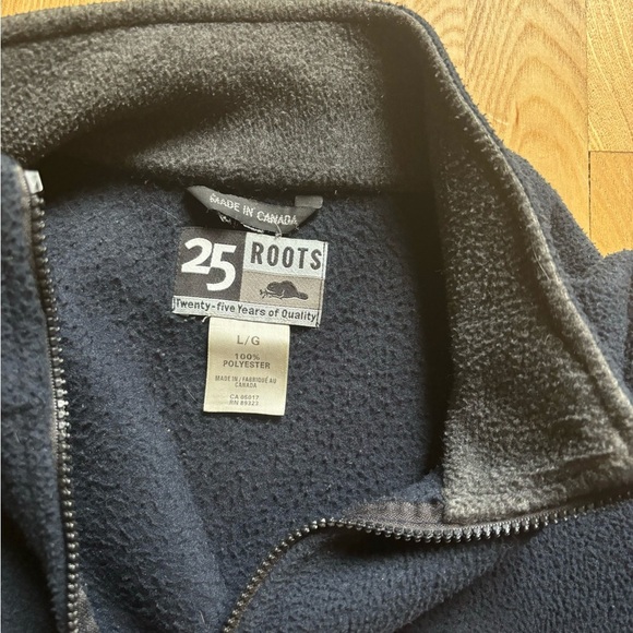 Vintage Roots Athletics Navy Blue Fleece - Picture 3 of 6
